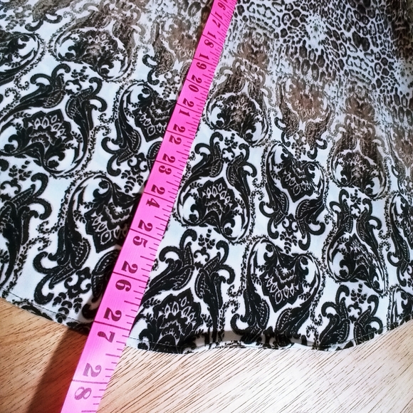 Cato Peek a boo Sleeve Top - Picture 9 of 12